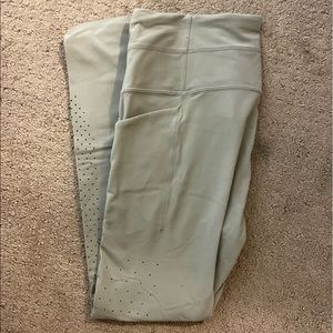 PERFECT condition athleta leggings